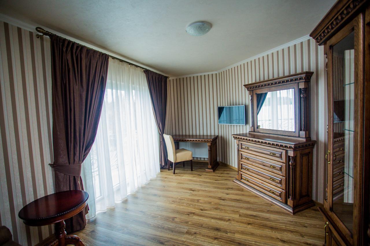 Guest House Villa Lamperti Dyyda Exterior photo